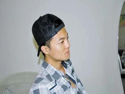 “Ế vợ” vì giống Trần Quán Hy ảnh 3