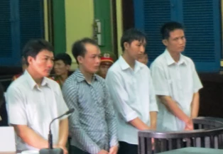 Băng nhóm mua bán hoá đơn thuế GTGT khống lĩnh án ảnh 1