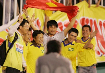 HLV Nguyễn Hữu Thắng: Phải có tinh thần cao thượng ảnh 1