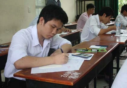 Thêm điểm trúng tuyển của 10 trường ĐH ảnh 1