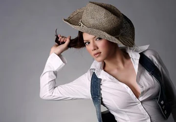 Lý Nhã Kỳ: Ghét sự lập lờ trong tình cảm ảnh 1