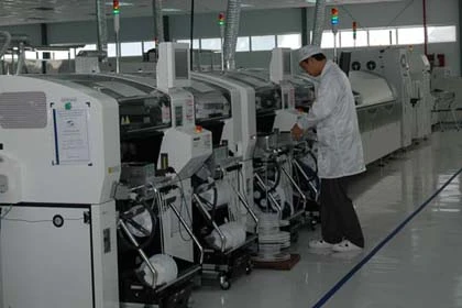 “Đột nhập” tổng hành dinh sản xuất điện thoại, máy tính của Viettel ảnh 1