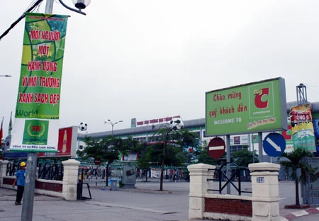 Hơn chục pa nô “vì môi trường” sai chính tả ảnh 1