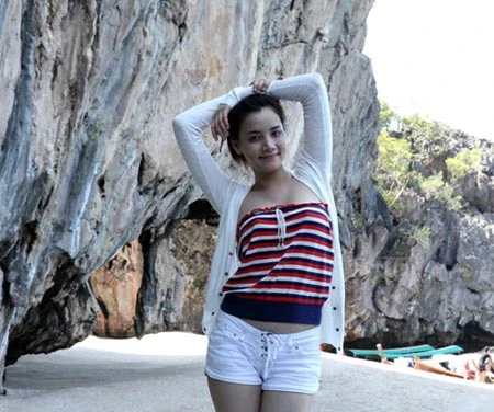 Trang Nhung khoe đường cong ở Thái Lan ảnh 6