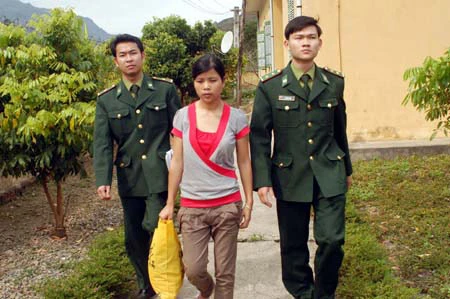 Được gửi gắm, bán luôn 2 chị em vào ổ mại dâm ảnh 1