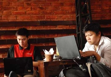 Ngỡ ngàng dial-up vẫn “sống” trong lòng Hà Nội ảnh 1