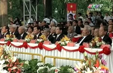 Tường thuật Lễ mittinh kỷ niệm 35 năm giải phóng miền Nam, thống nhất đất nước ảnh 8