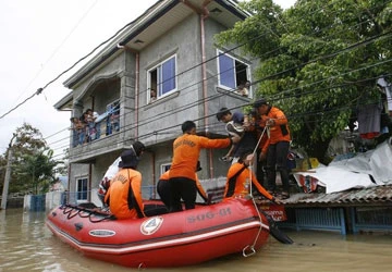 Philippines lo lũ chồng lũ ảnh 1
