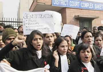 Vụ nữ sinh viên bị hiếp dâm ở Ấn Độ: Công tố sẽ đề nghị kết án tử hình ảnh 1