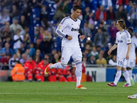 Đội hình xuất sắc nhất Champions League 2012/13 ảnh 9