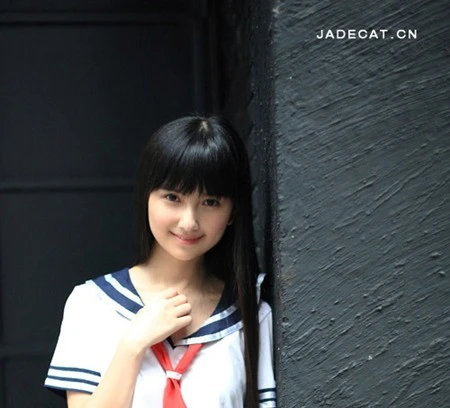 Ngắm nữ họa sĩ truyện tranh đẹp hơn cả... truyện tranh ảnh 8