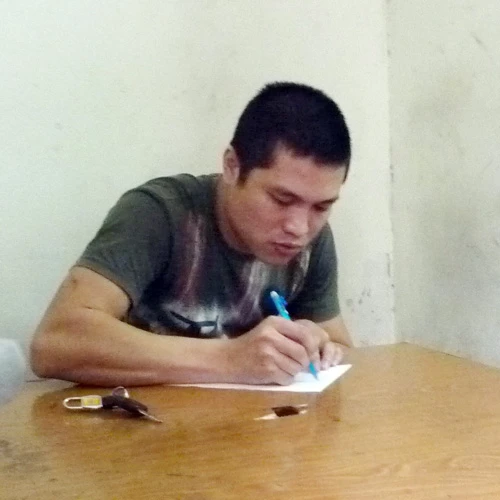 Vác tuýp sắt đuổi đánh CSGT ảnh 1