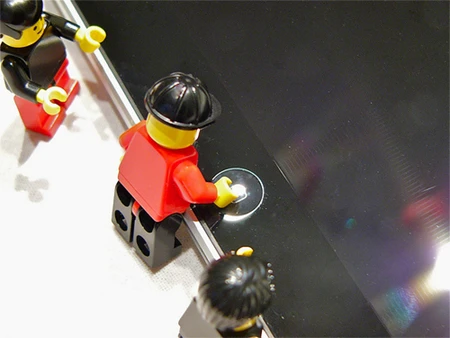 Mở hộp iPad theo phong cách vui nhộn với xếp hình Lego ảnh 20