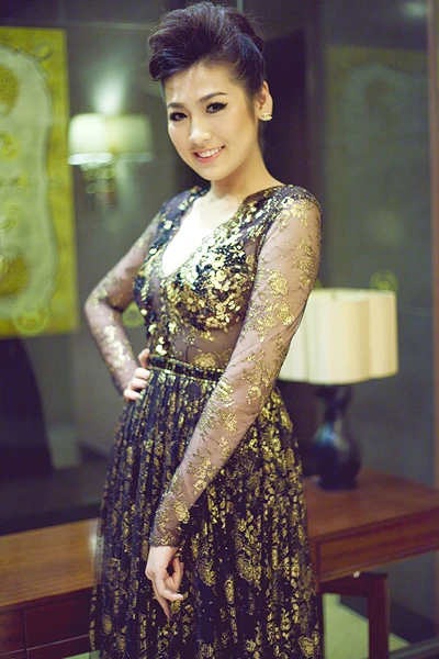 Dương Tú Anh khéo... khoe ảnh 4 Dương Tú Anh khéo... khoe ảnh 4