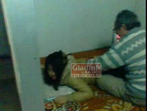 Chữa bách bệnh bằng... sờ mó "vùng kín" ảnh 1