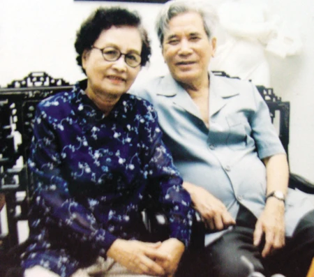 Mối tình cảm động của cố nhạc sỹ Trần Hoàn: Bài 1: Cuộc gặp đầy duyên nợ ảnh 1