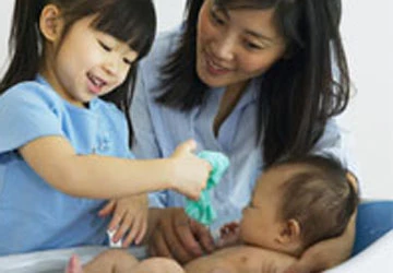 Bệnh vùng kín hay gặp ở bé gái ảnh 1