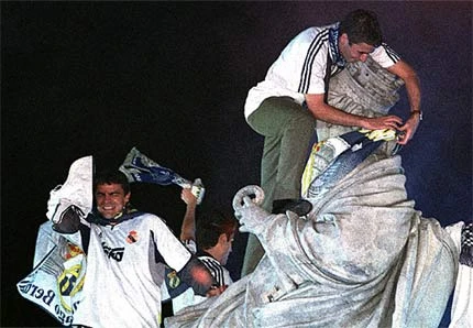 Thời hoàng kim của Raul với Real Madrid ảnh 6