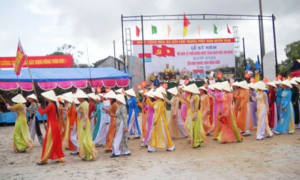 Đất anh hùng giàu nhân nghĩa ảnh 2