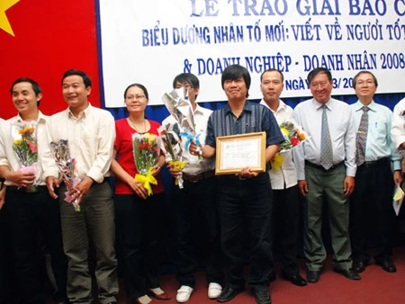 Vụ nhà báo Hoàng Hùng: Những bí mật chưa được lý giải ảnh 1