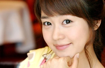 "Nữ hoàng Tuyết" Sung Yu Ri bị đồn đã kết hôn ảnh 1