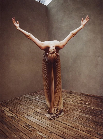 Masha Kirsanova: Lãng mạn và tổn thương ảnh 13