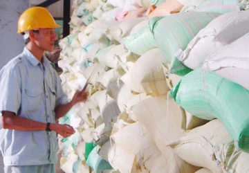 Tạm trữ gạo để chờ thời! ảnh 1 Tạm trữ gạo để chờ thời! ảnh 1