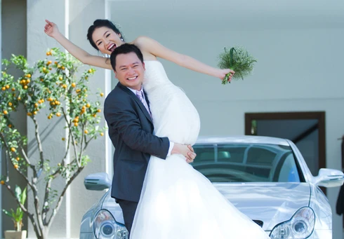 Phan Thị Lý bất ngờ lên xe hoa ảnh 10