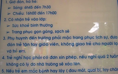 “Phá luật” đón trẻ, phụ huynh gây… phản cảm ảnh 2