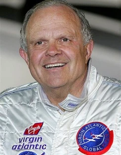Triệu phú thích mạo hiểm Steve Fossett
