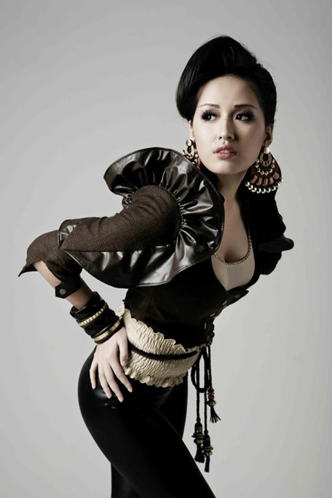 Mai Phương Thúy: 'Ai nói hoa hậu là học dốt' ảnh 5