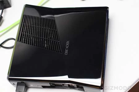 Cận cảnh Xbox 360 Slim ảnh 6 Cận cảnh Xbox 360 Slim ảnh 6