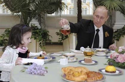 Putin và những bức ảnh làm "tan chảy trái tim" ảnh 2