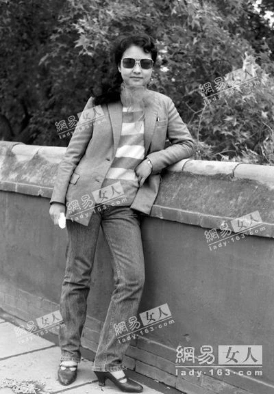 Ảnh hiếm thời trẻ của đệ nhất phu nhân Trung Quốc ảnh 5 Ảnh hiếm thời trẻ của đệ nhất phu nhân Trung Quốc ảnh 5