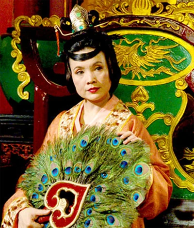 NSND Lan Hương: 15 tuổi, tôi đã biết “yêu để cưới”! ảnh 2