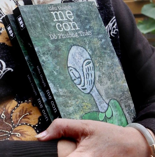 Mẹ, con, phim và tiểu thuyết ảnh 2