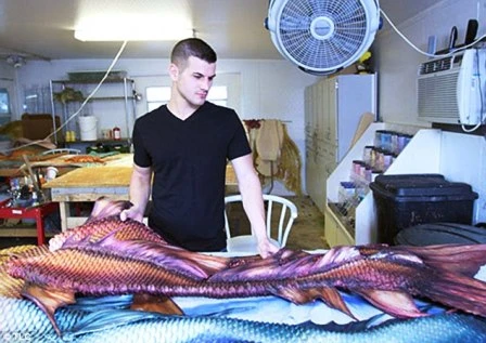 Gặp “chàng tiên cá” ngoài đời thực ảnh 4