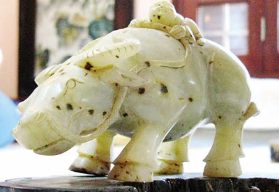Trâu ngọc trắng đời nhà Minh (Trung Quốc)