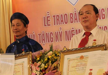 Vị thẩm phán mang hồn nghệ nhân ảnh 2