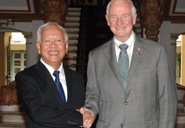 Toàn quyền David Lloyd Johnston đánh giá cao người Việt ở Canada ảnh 1