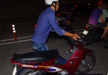 Làm gì khi xe chết máy trong hầm Thủ Thiêm? ảnh 1