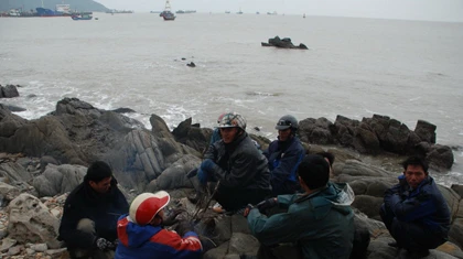 Tìm thấy 1 nạn nhân vụ chìm tàu tại Quảng Bình ảnh 1