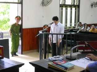 Quỵt tiền, còn đâm chết chủ nợ ảnh 1