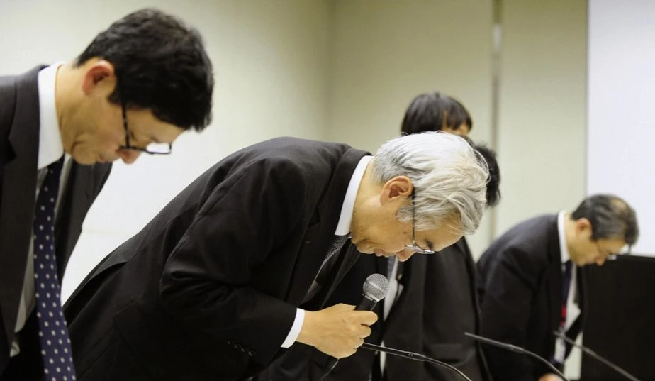 Nhà máy điện hạt nhân Fukushima 1 có thể bị phá hủy ảnh 1 Des excuses officielles