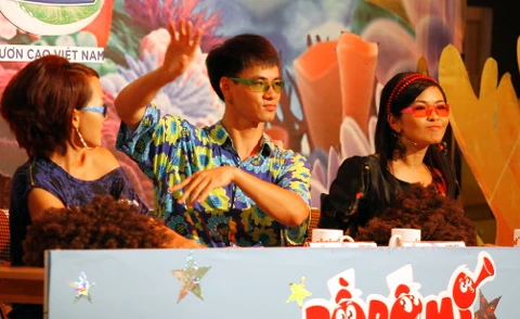 Xuân Bắc tài trợ cho trẻ nhỏ dịp Trung Thu ảnh 1 Xuân Bắc tài trợ cho trẻ nhỏ dịp Trung Thu ảnh 1