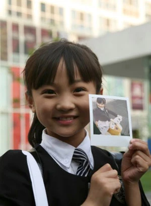 Gặp em bé hát trong lễ khai mạc Olympic Bắc Kinh 2008 ảnh 2