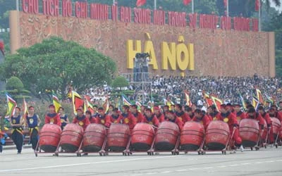 Hình ảnh Lễ mít-tinh, diễu binh, diễu hành kỷ niệm 1.000 năm Thăng Long - Hà Nội ảnh 14