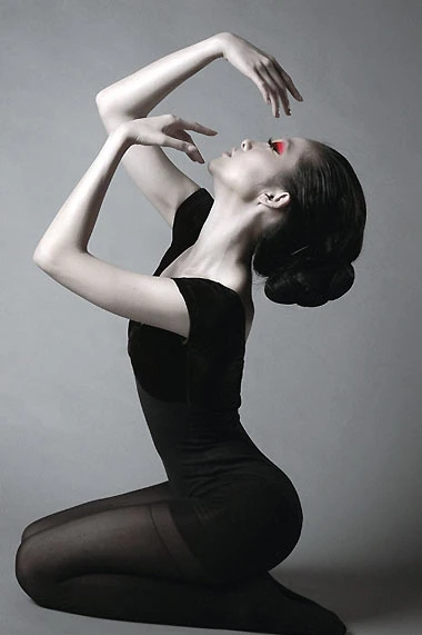 Linh Nga: Không múa được nữa mới lập gia đình ảnh 3