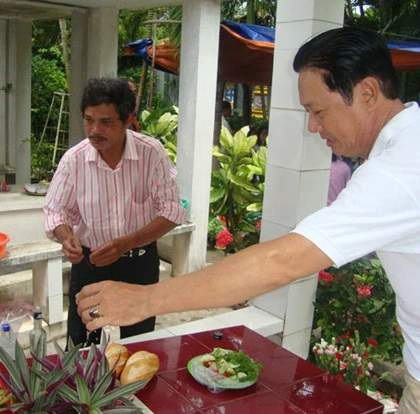 Nghệ sĩ quây quần tưởng nhớ Lê Công Tuấn Anh ảnh 2