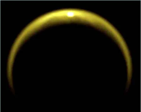 Bí ẩn vẻ đẹp của Sao Thổ ảnh 9